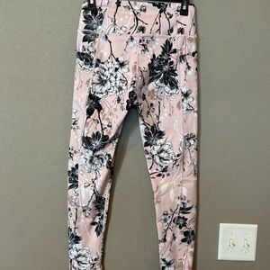 Victoria’s Secret floral sport leggings